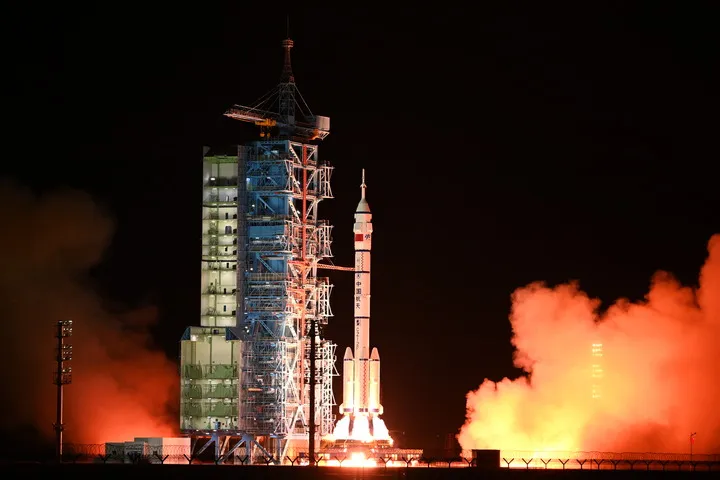 祝賀！神舟十九號載人飛船發射取得圓滿成功